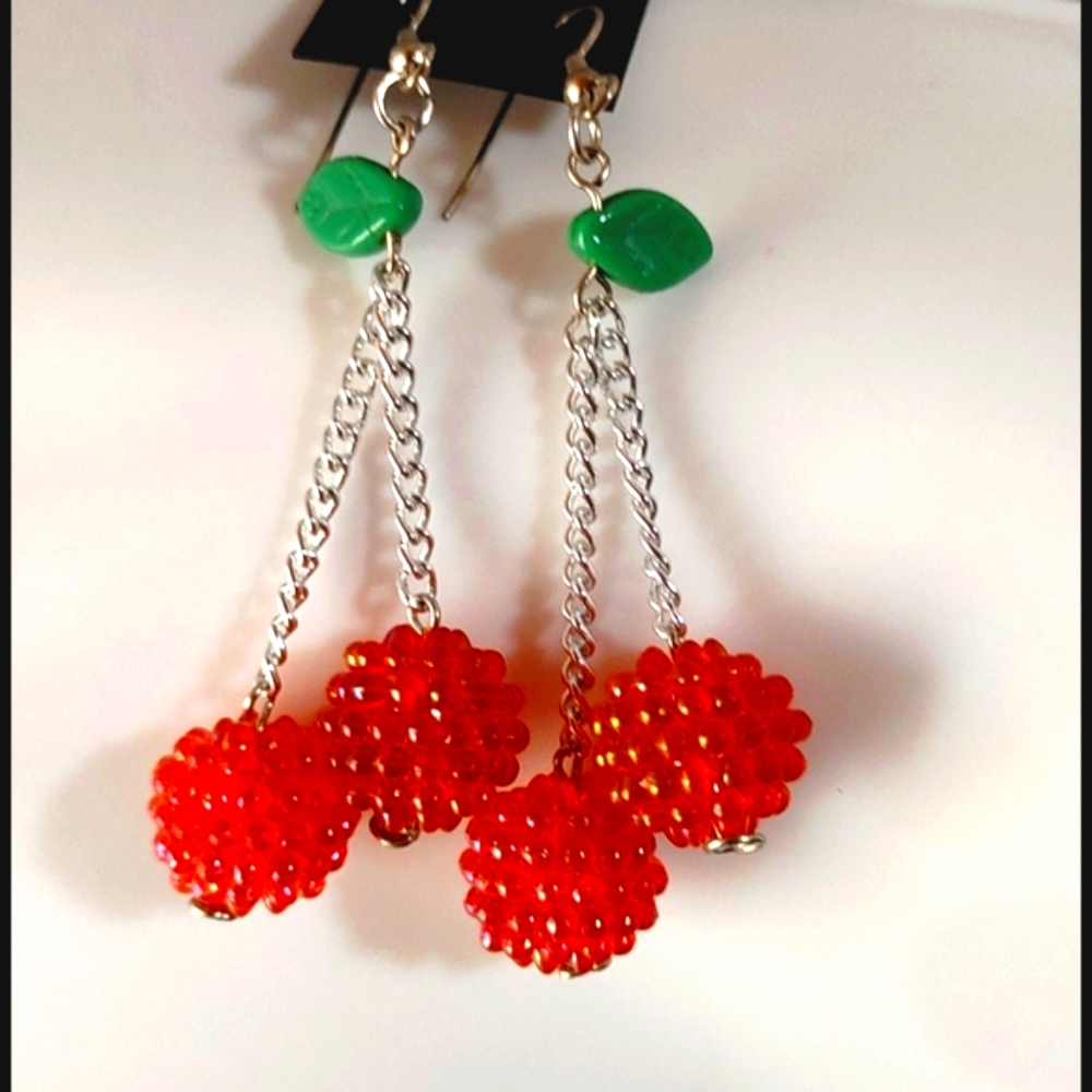 HipStarArt Hand crafted Cherry chain stem vintage bead repurposed earrings - Picture 1 of 3